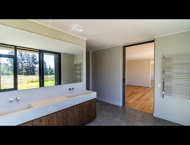 5 BEDROOM HOUSE FOR SALE IN KYALAMI